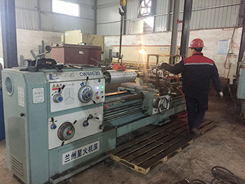 1515378519181578.jpg 磁選設(shè)備生產(chǎn)廠用車(chē)床 .jpg