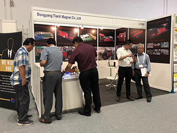 1533015947227070.jpg singpore2.jpg